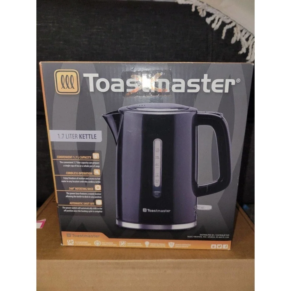 Toastmaster 1 .7 Liter Kettle - Picture 1 of 2